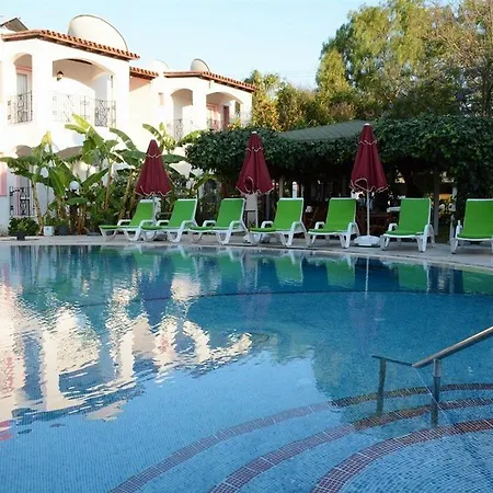 Nergiz Hotel 3*
